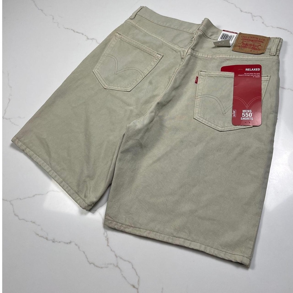 Levi's 550 Relaxed Fit Shorts Mens Khaki Tan Denim Size 36 NWT 35550-0641
